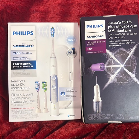 Philips Sonicare 7400 ExpertClean Electric Toothbrush - Picture 1 of 2